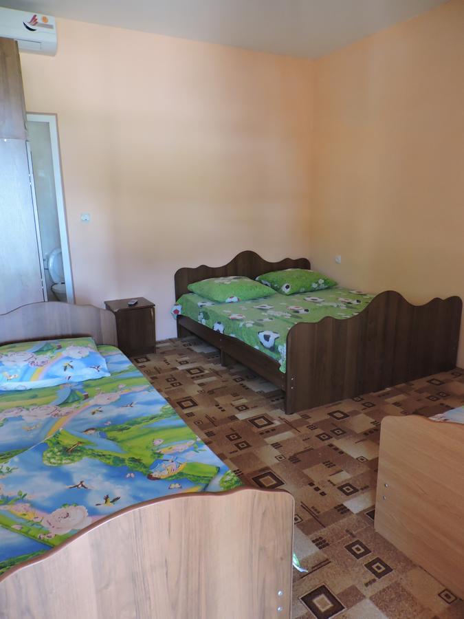 Guesthouse U Moti New Athos Exterior foto