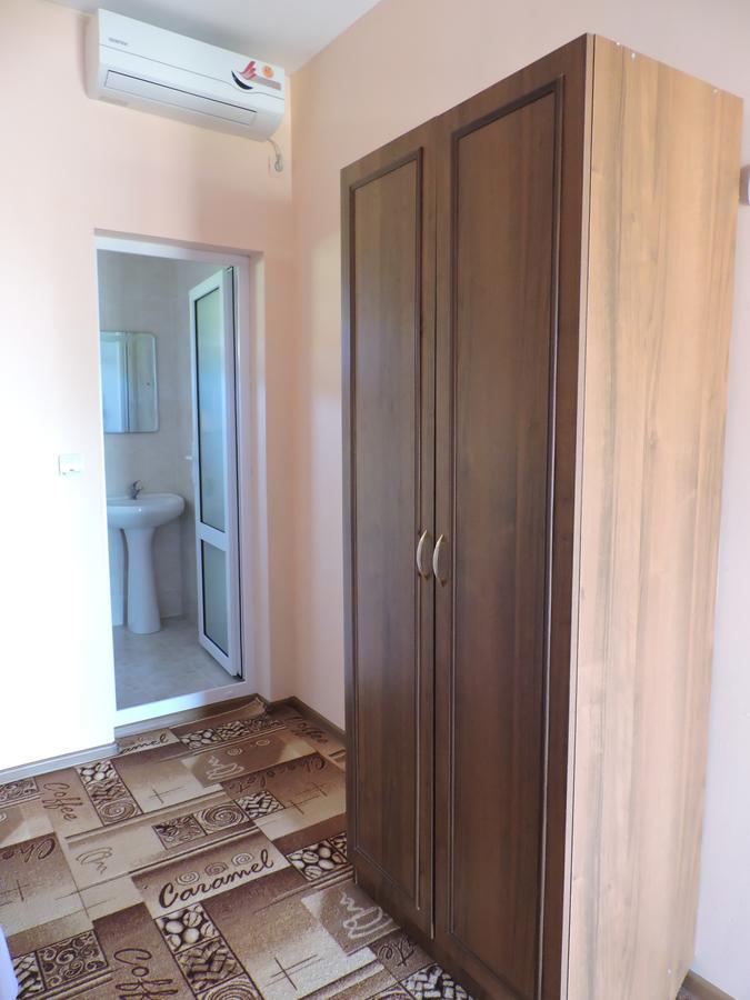 Guesthouse U Moti New Athos Exterior foto